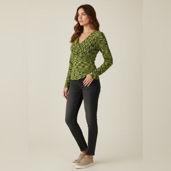 Circus NY by Sam Edelman NWT Twisted Front Long Sleeve Knit Top med - Picture 1 of 11